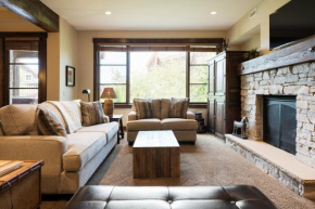 Silver Star #3102 - 2 Bed Condo